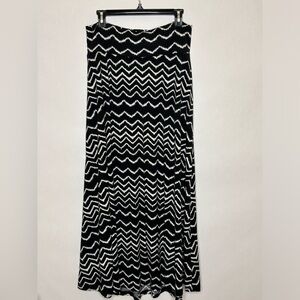 A.Byer , Black and White Maxi Skirt Chevron Stripes , Women’s Size XL